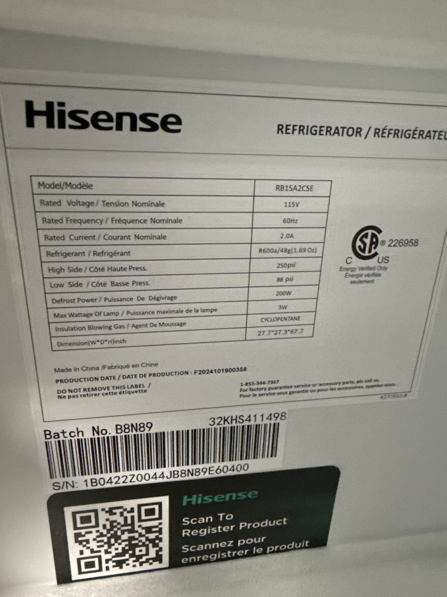Réfrigérateur à congélateur inférieur à profondeur de comptoir 14,7 pi³ 28 po de Hisense (RB15A2CSE)