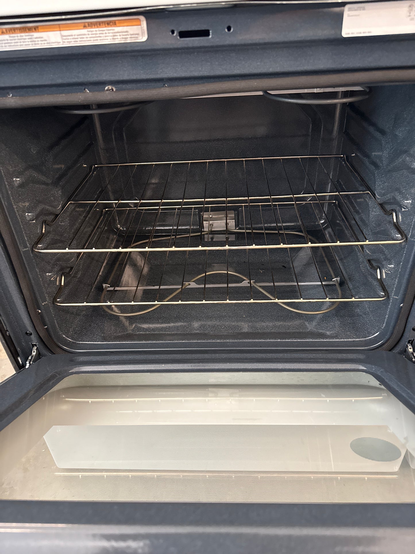 Cuisinière électrique autonome à 5 éléments avec four autonettoyant 5,3 pi³ 30 po série 3 de Whirlpool (YWFES3330RW) - Blanc