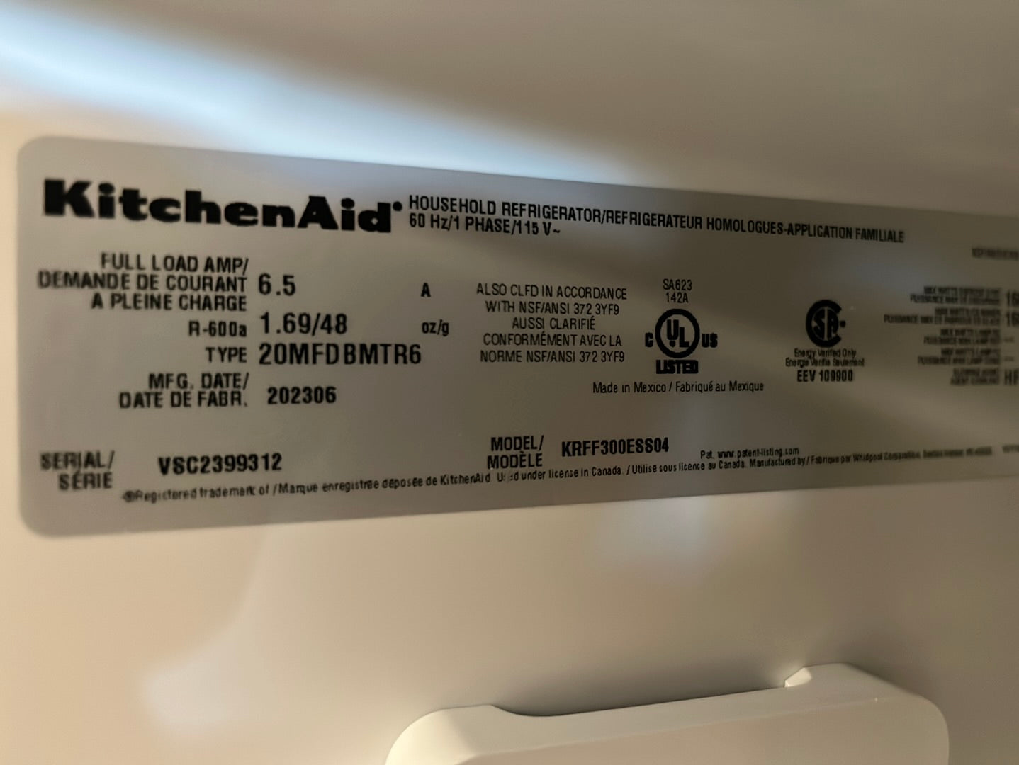 Réfrigérateur à deux portes 19,7 pi3 30 po, distributeur de glaçons et d'eau de KitchenAid - Inox / KRFF300ESS