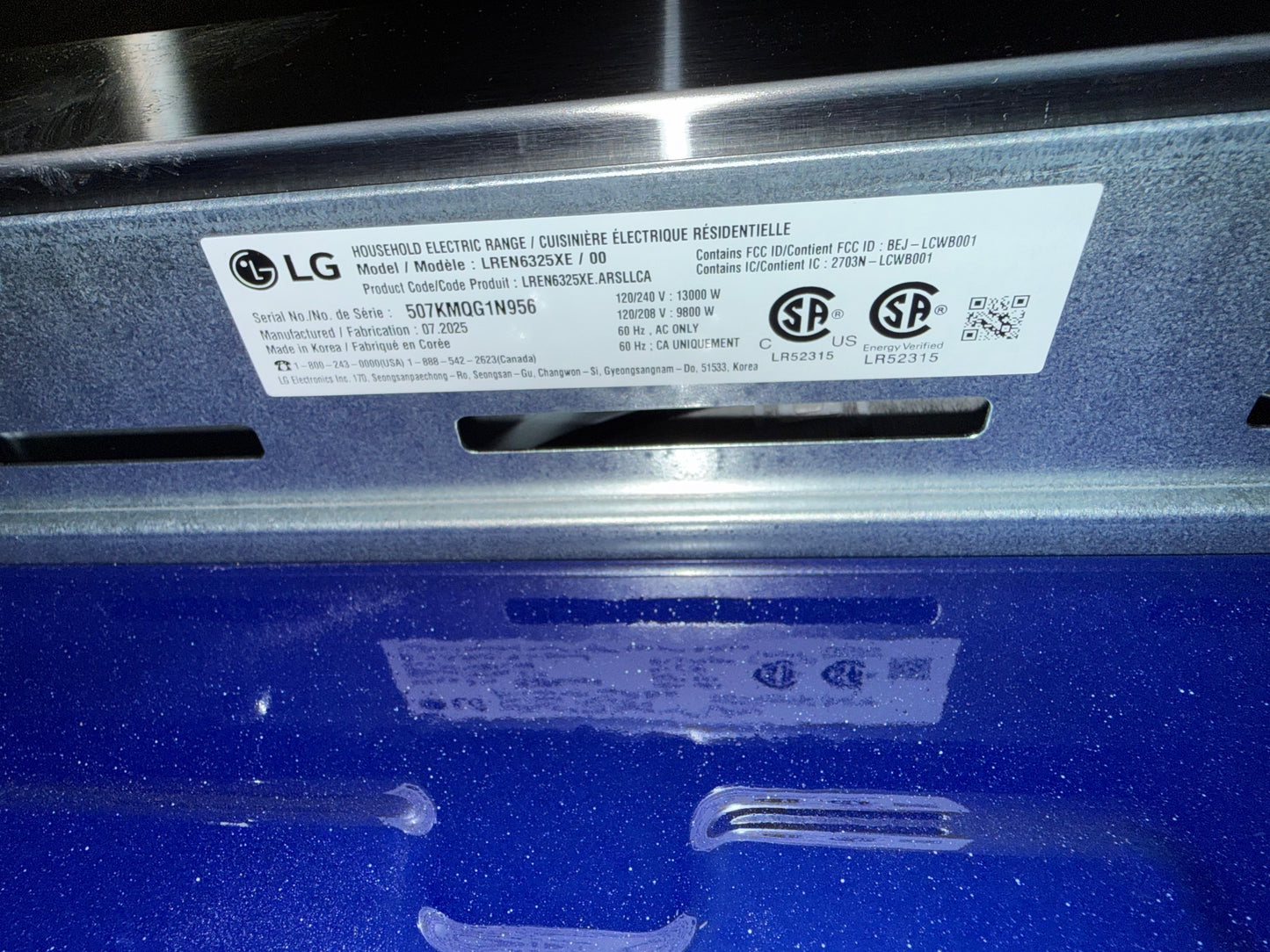 Cuisinière électrique autonome à 5 éléments avec convection véritable et friture à air chaud 6,3 pi³ 30 po de LG (LREN6325XE) - Inox