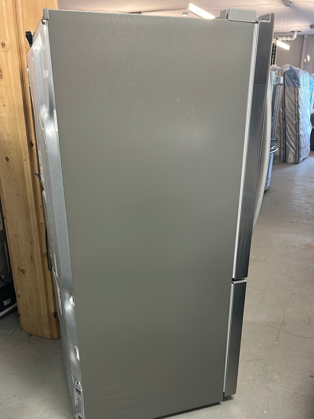 Réfrigérateur à congélateur inférieur 22,1 pi³ 30 po de LG (LRDNS2200S) - Acier inoxydable