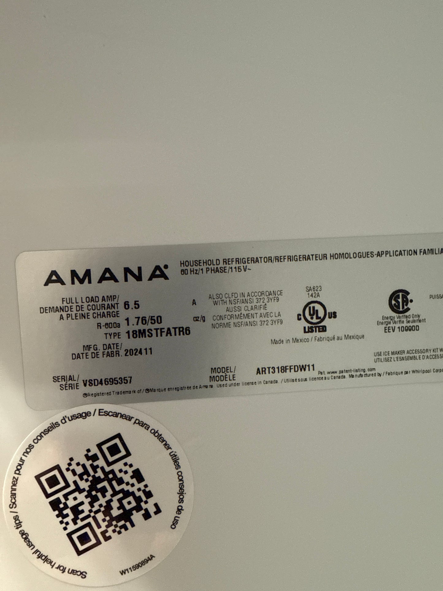 Réfrigérateur à congélateur supérieur 18,2 pi³ 30 po d'Amana (ART318FFDW) - Blanc