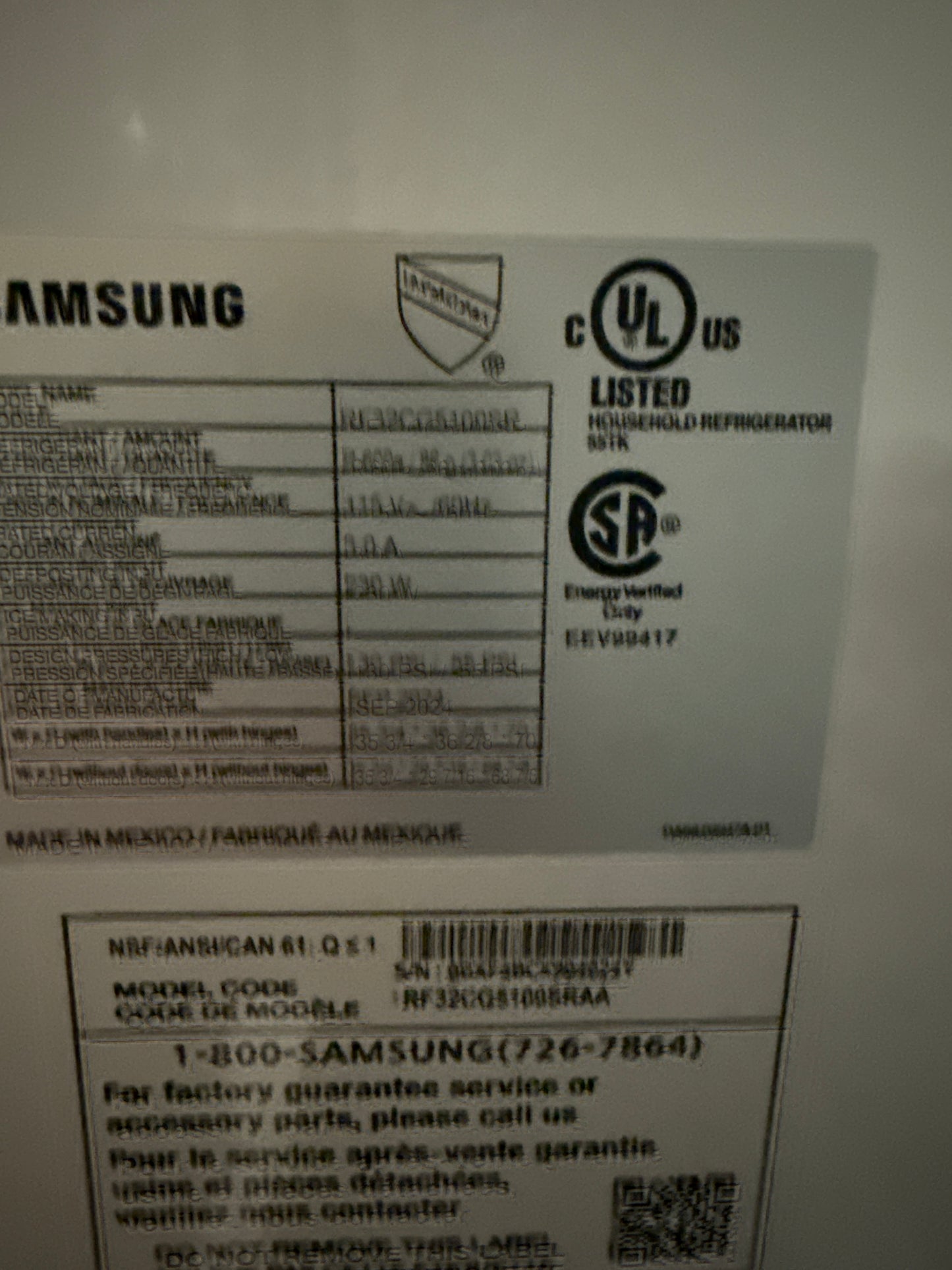 Réfrigérateur à deux portes de 31,5 pi³ et 36 po avec distributeur de glaçons de Samsung (RF32CG5100SRAA) - Inox