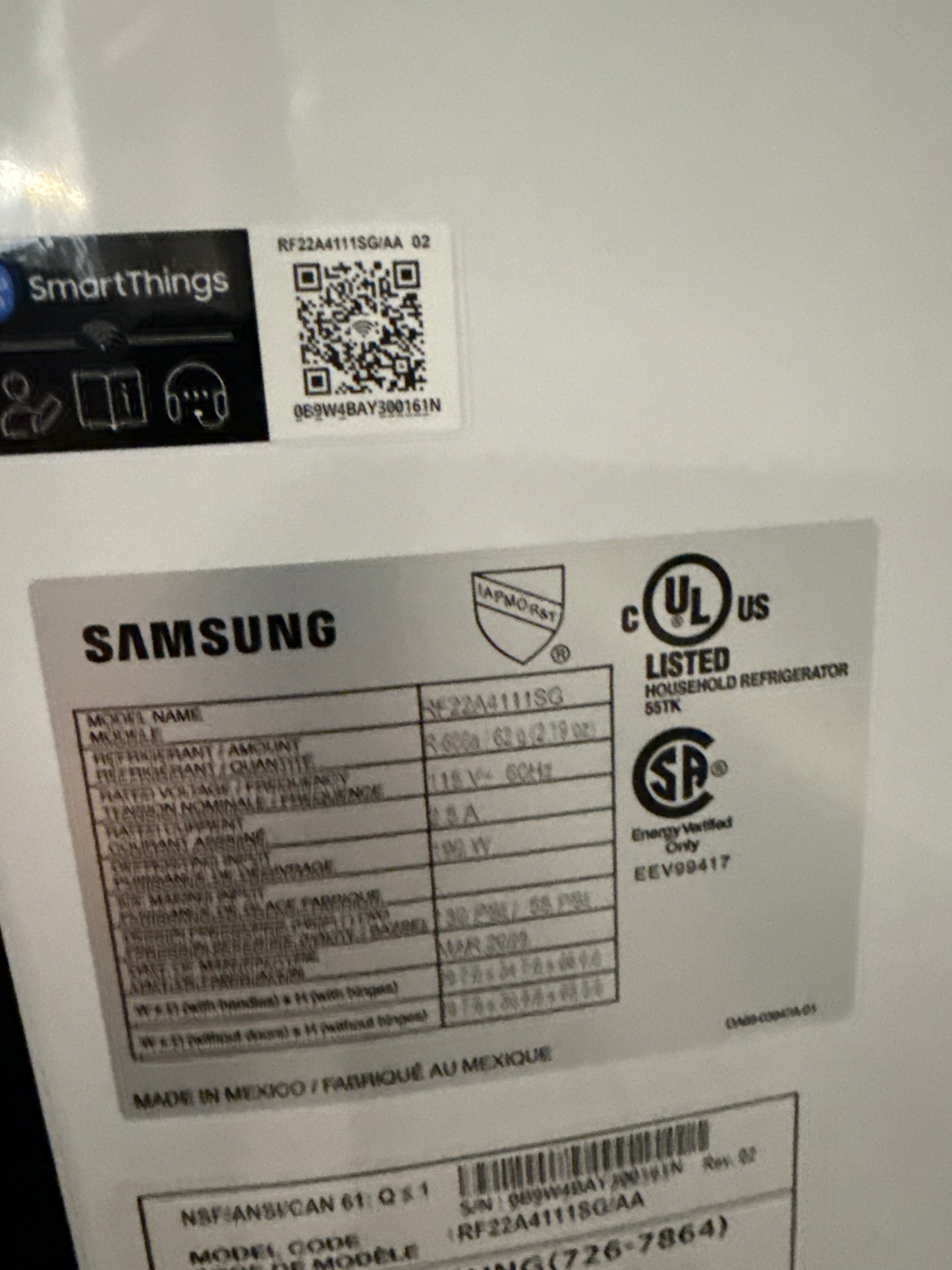 Réfrigérateur 2 portes de 22,1 pi³ 30 po de Samsung (RF22A4111SG/AA) - INOX NOIRE