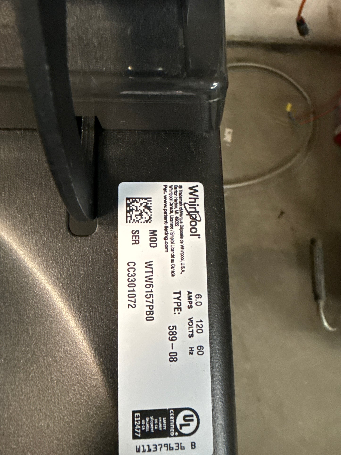 Laveuse à chargement par le haut haute efficacité 6,1 pi³ de Whirlpool (WTW6157PB) - Noir volcan