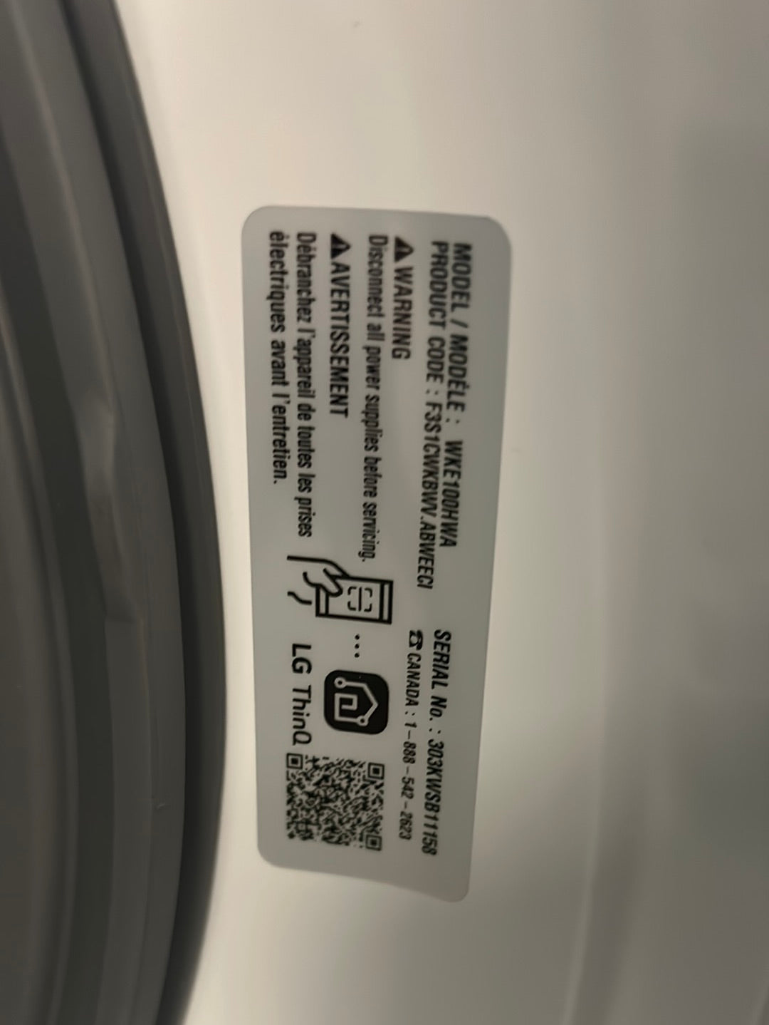 Duo laveuse électrique de 5,2 pi³ et sécheuse de 7,4 pi³ WashTower de LG (WKE100HWA) - Blanc