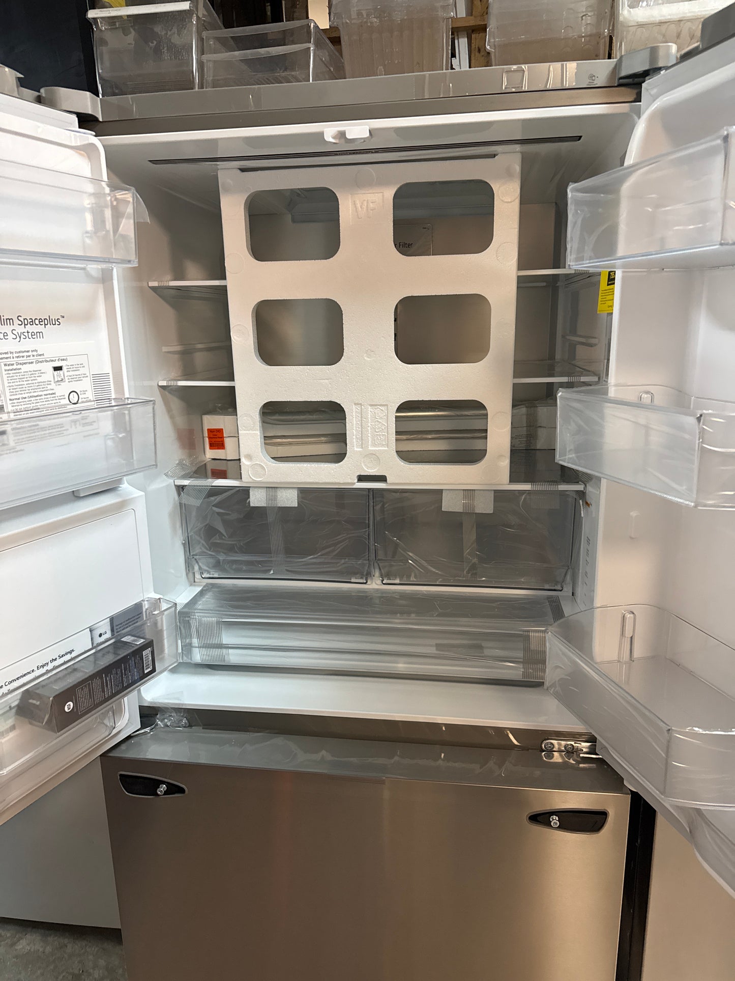 Réfrigérateur 2 portes 31 pi³ 36 po de LG, distributeur eau et glaçons (LRFXS3106S) - Inox