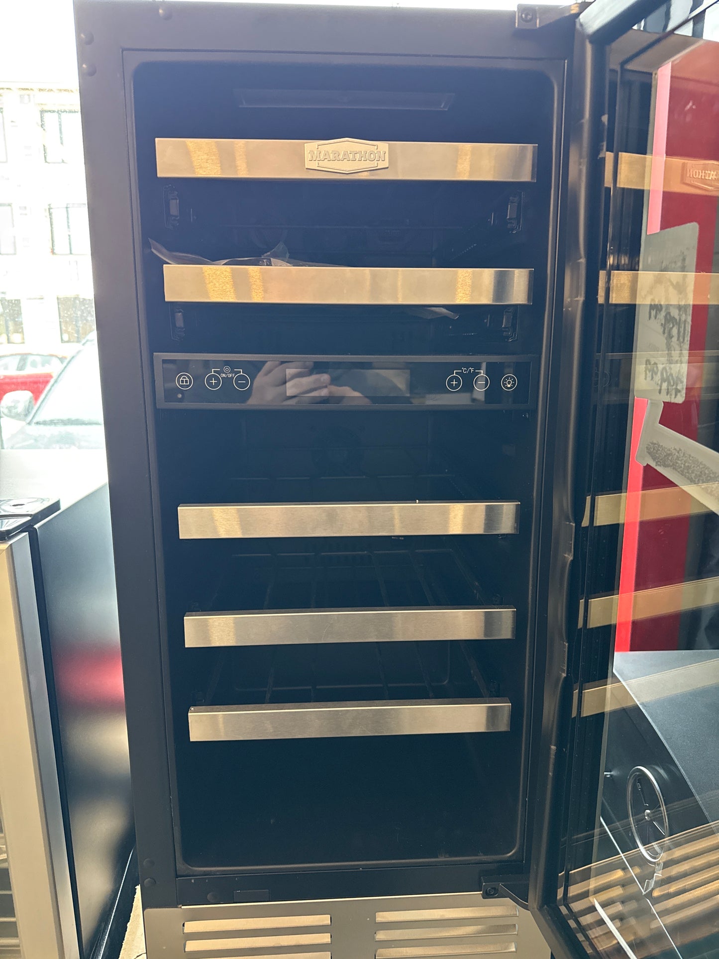 Cellier 28 bouteilles 14.93 Po. Inox MARATHON Mwc28-dss