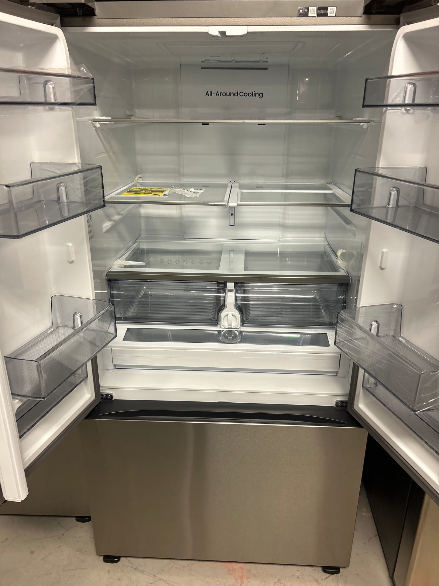 Réfrigérateur à deux portes de 31,5 pi³ et 36 po avec distributeur de glaçons de Samsung (RF32CG5100SRAA) - Inox