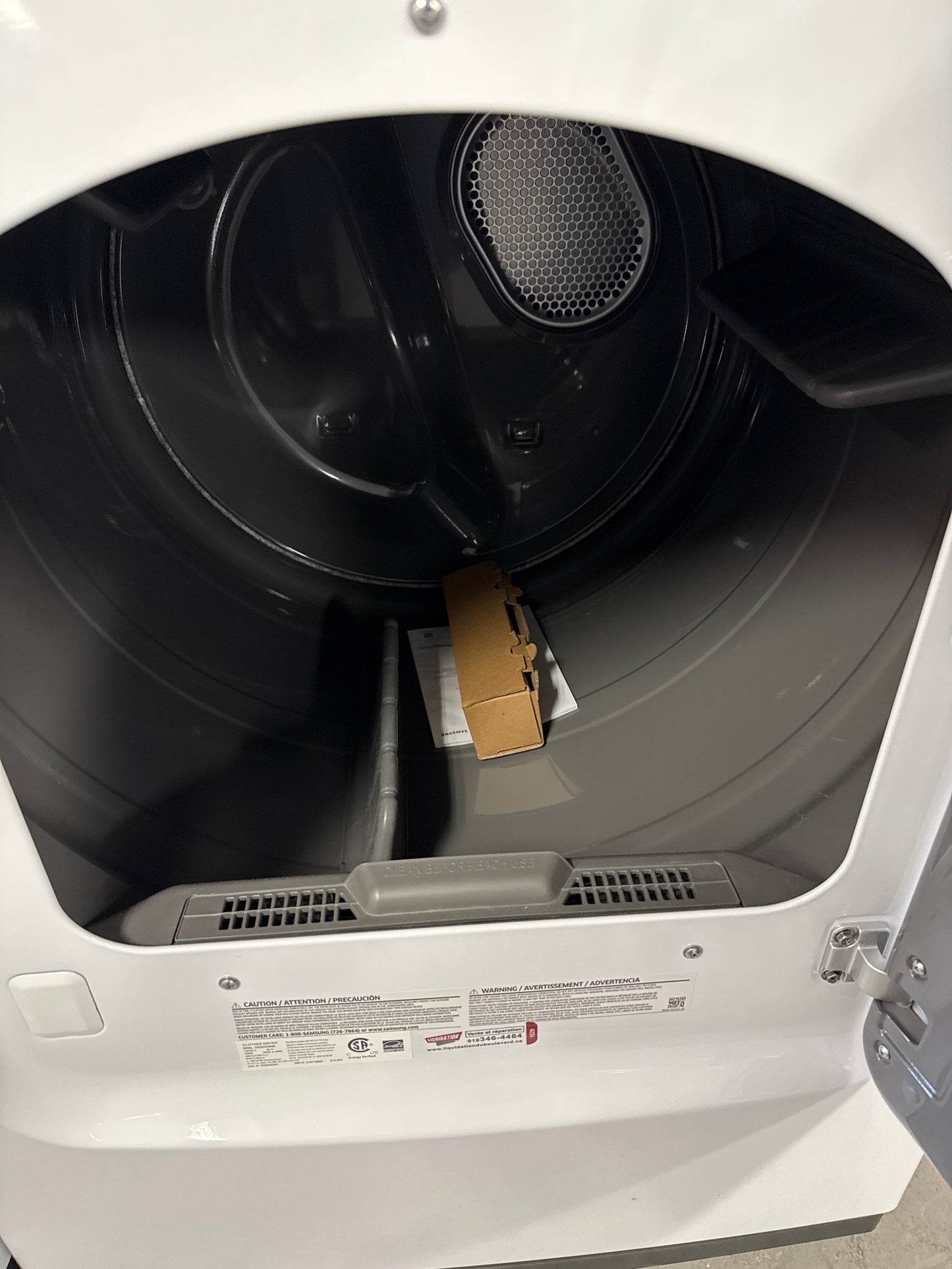 Sécheuse électrique à vapeur 7,4 pi³ de Samsung (DVE52DG5505WAC) - Blanc