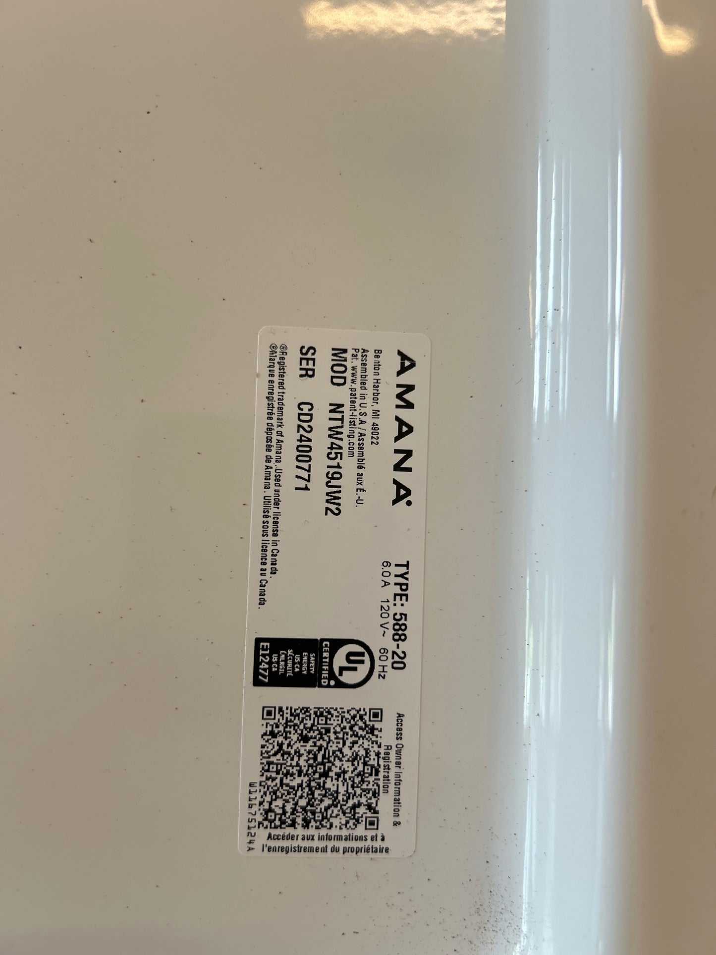 Laveuse à chargement par le haut haute efficacité de 4,4 pi³ d'Amana (NTW4519JW) - Blanc