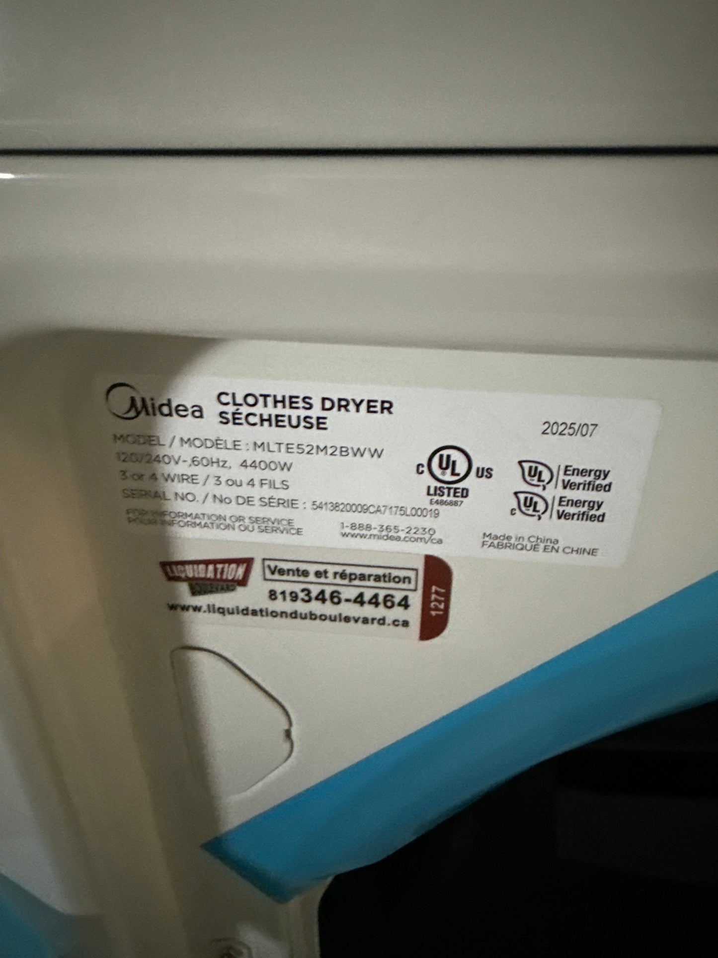 Sécheuse électrique 7 pi³ Midea à évacuation externe avec détection par capteur, blanc MLTE52M2BWW