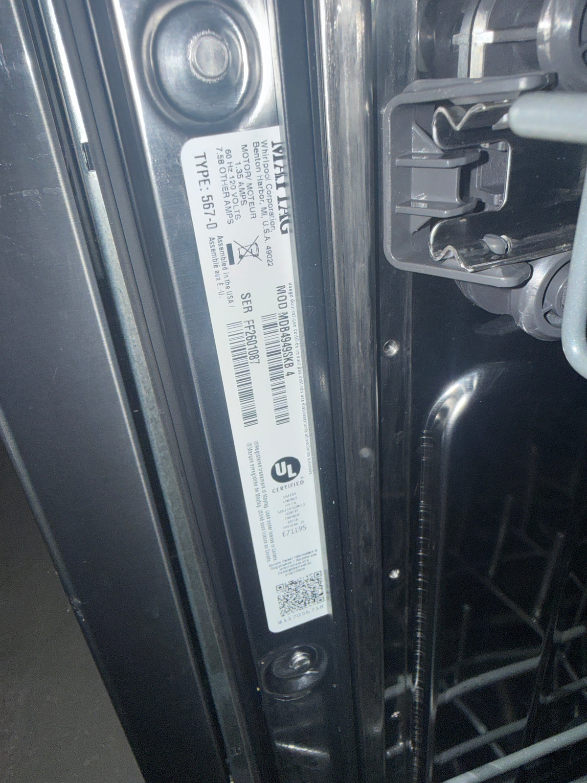 Lave-vaisselle encastrable 24 po 50 dB de Maytag (MDB4949SKB)- NOIRE