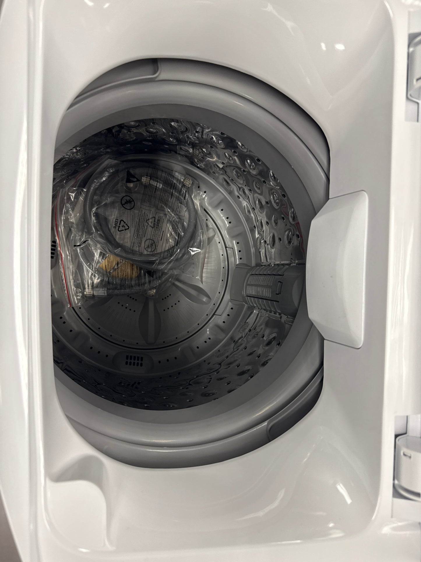 RCA Laveuse portative Compact 1.6 pi. cu - Gris RPW160
