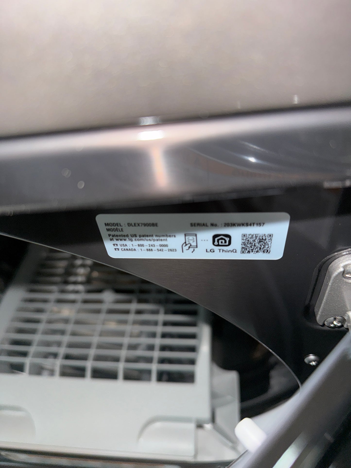 Sécheuse électrique à vapeur de 7,3 pi³ de LG (DLEX7900BE)- ACIER INOXIDABLE NOIRE