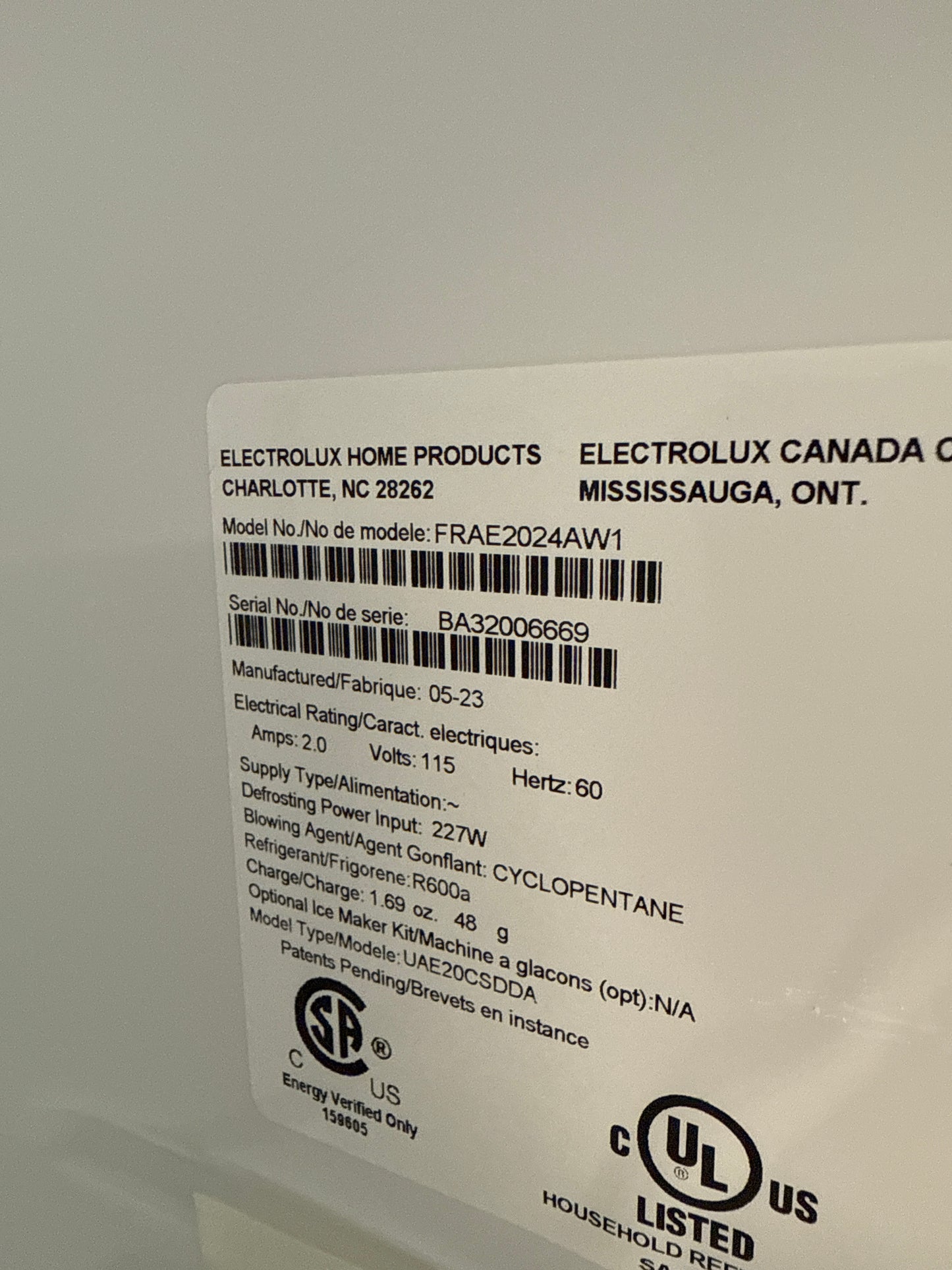Réfrigérateur sans congélateur 20 pi³ 34 po Frigidaire (FRAE2024AW) - Blanc