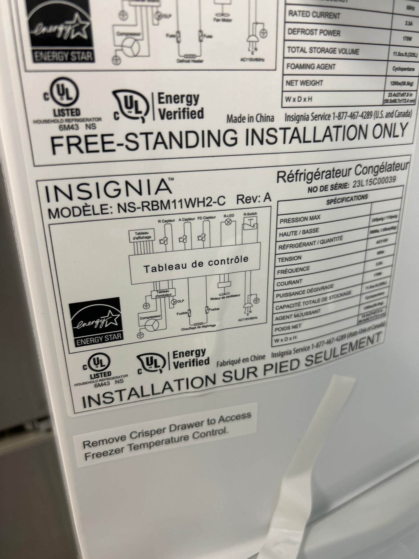 Réfrigérateur à congélateur inférieur 11,5 pi³ 24 po d'Insignia (NS-RBM11WH2-C) - Blanc