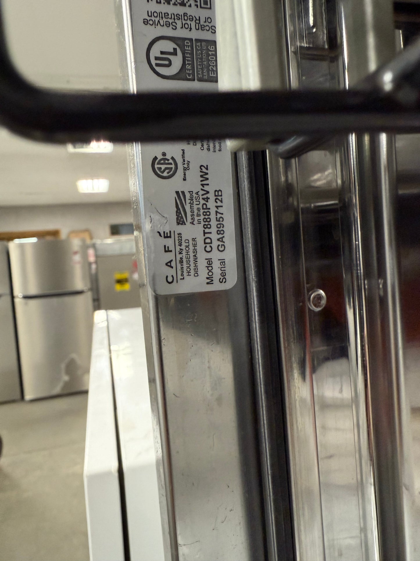 Lave-vaisselle encastrable personnalisable 24 po 39 dB Professional de Café (CDT888P4VW2) - Blanc mat