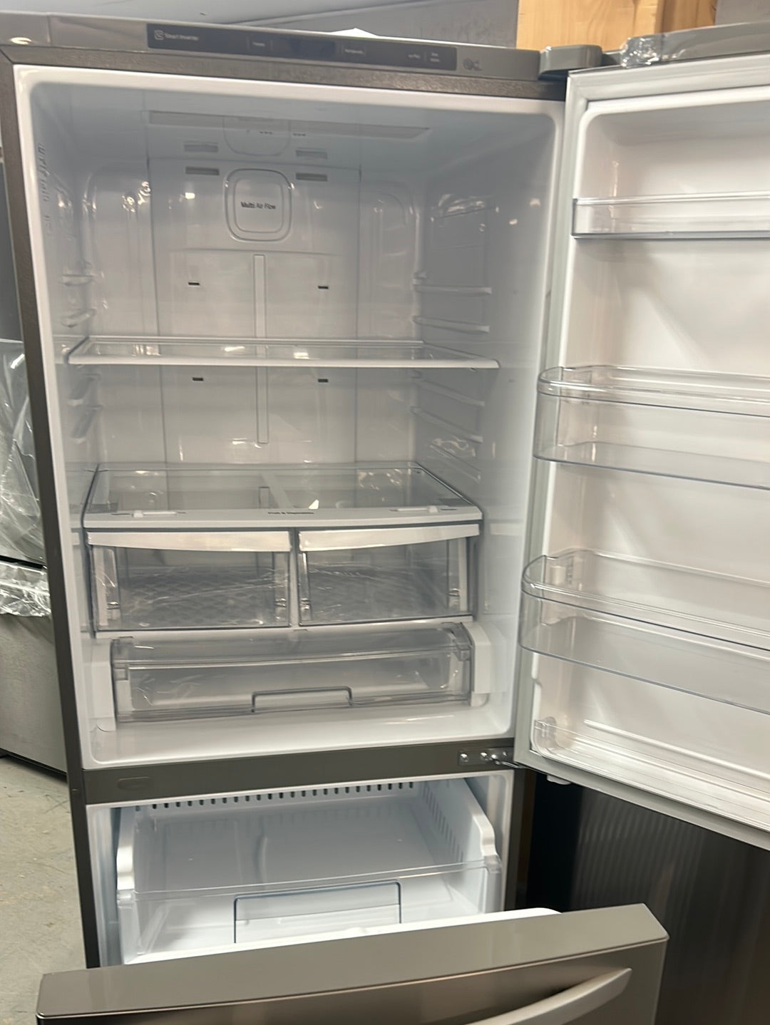 Réfrigérateur à congélateur inférieur 22,1 pi³ 30 po de LG (LRDNS2200S) - Acier inoxydable