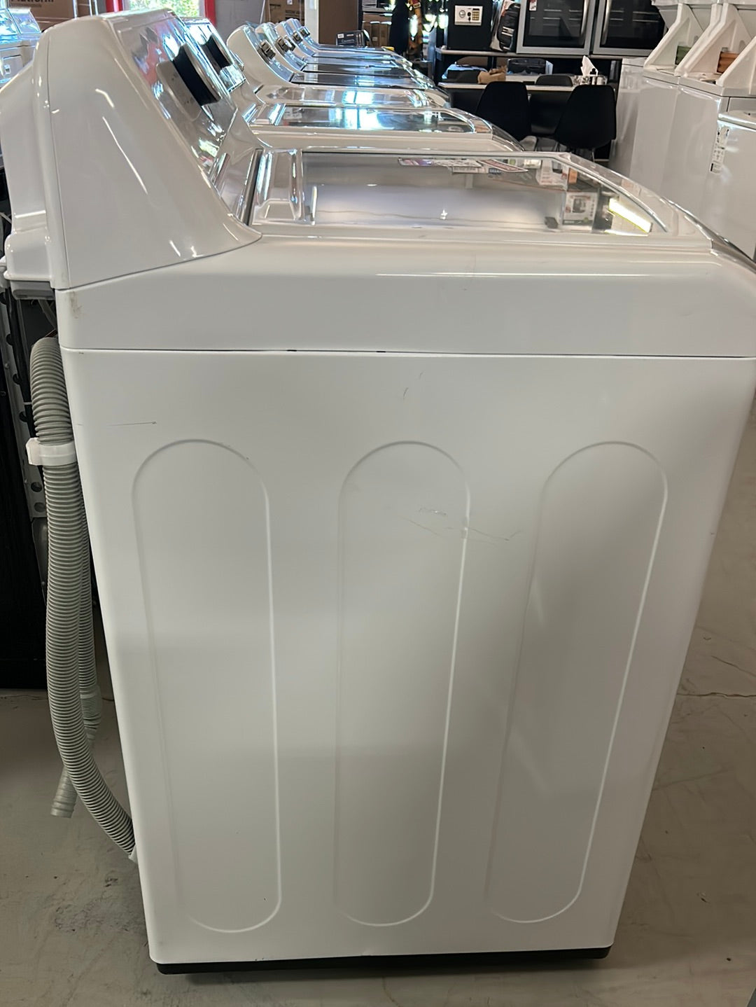 Laveuse à chargement par le haut haute efficacité de 5,8 pi³ de LG (WT7150CW) - Blanc