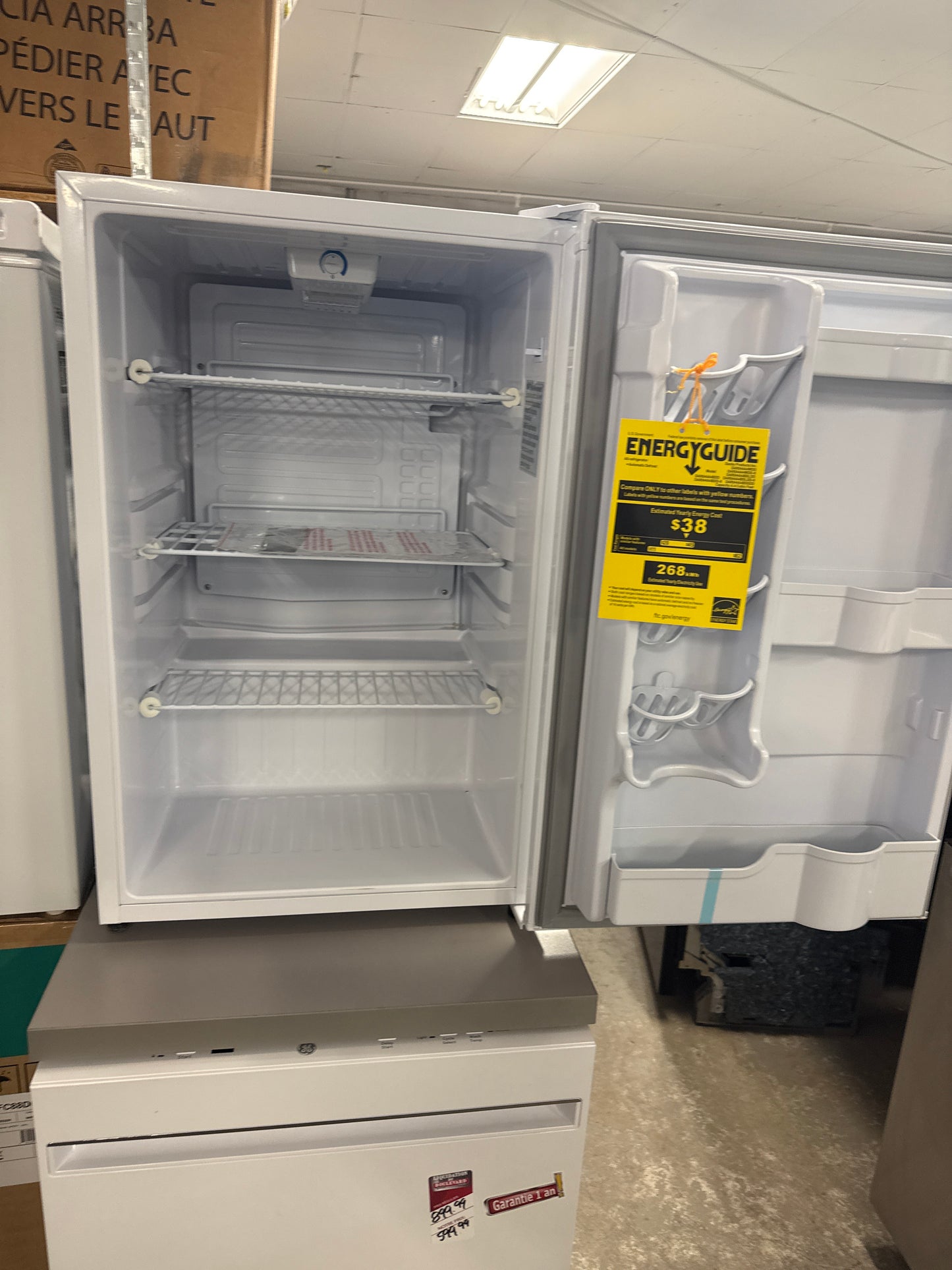 Danby Designer 4,4 cu. Réfrigérateur compact de 5,5 pi3 en Blanc SKU: DAR044A4WDD