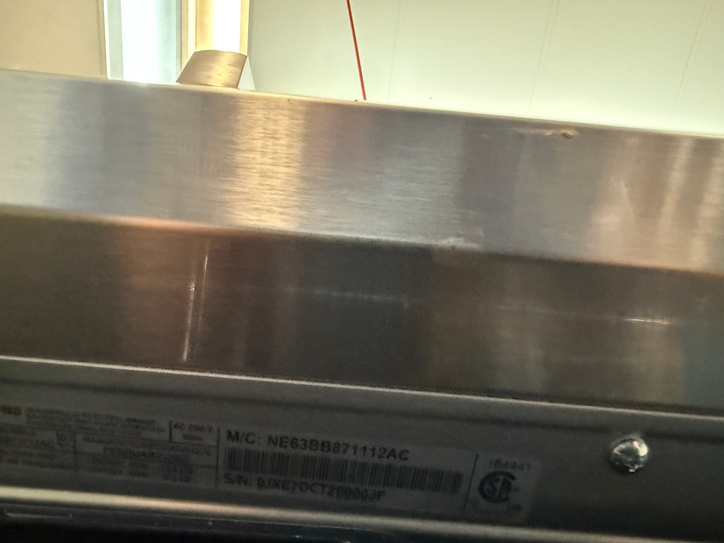 Cuisnière électrique à four simple Samsung Bespoke de 6,3 pi³, avec friteuse à air et True Convection (blanc) NE63BB871112AC