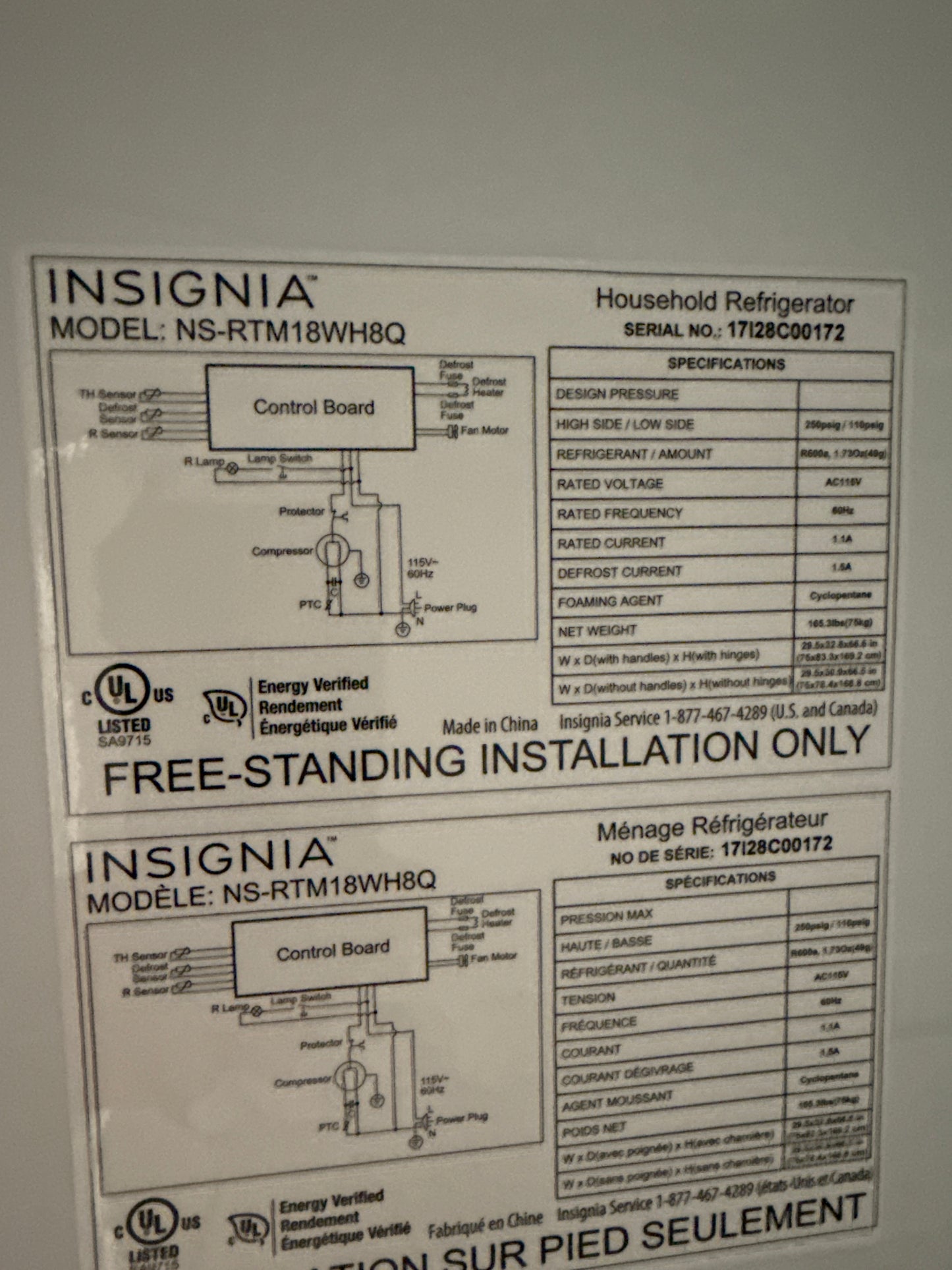 Réfrigérateur à congélateur supérieur 18 pi³ 30 po d'Insignia (NS-RTM18WH8Q) - Blanc