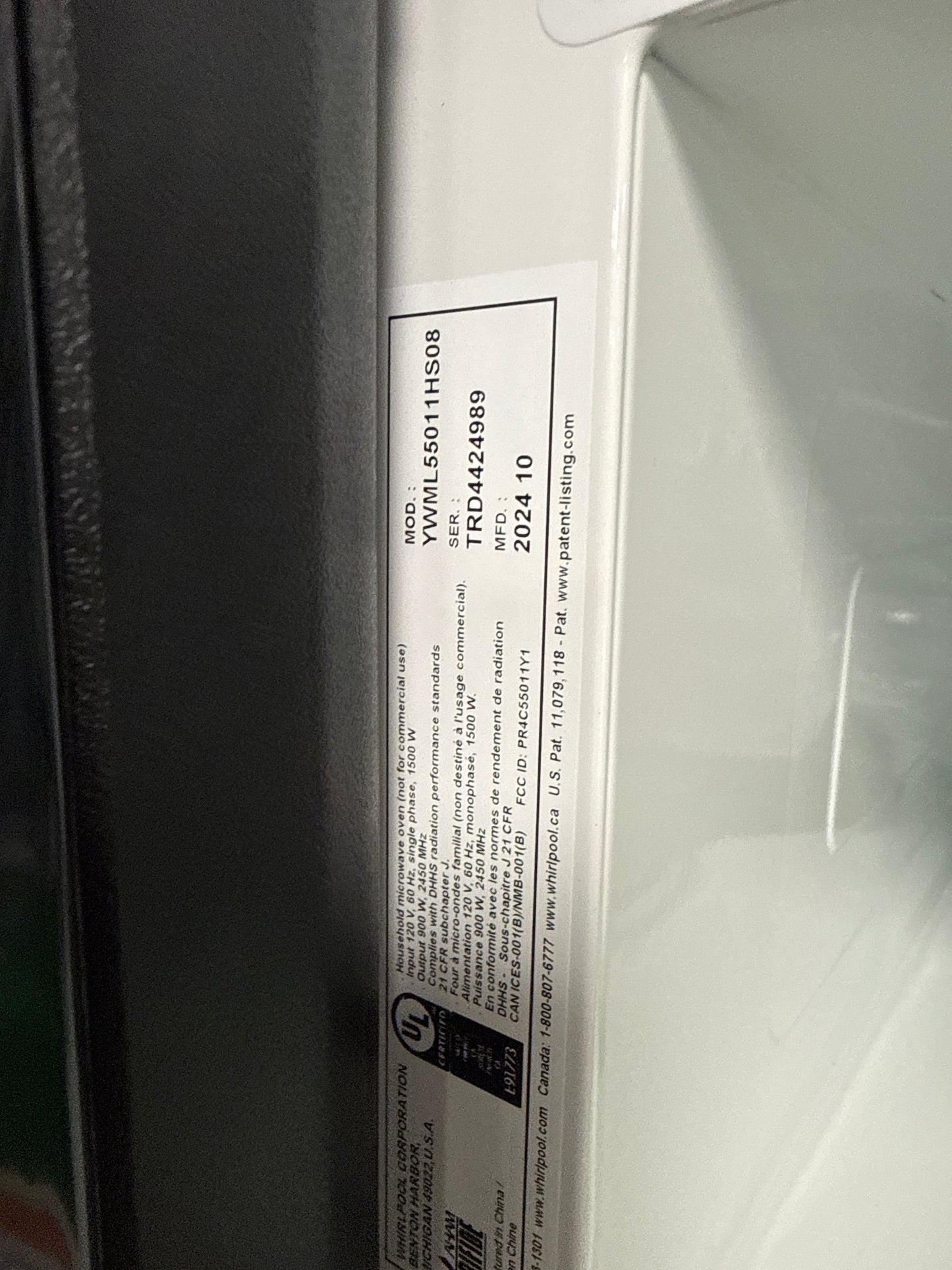 Four à micro-ondes à hotte intégrée de Whirlpool - 1,1 pi³ - Acier inoxydable YWML55011HS