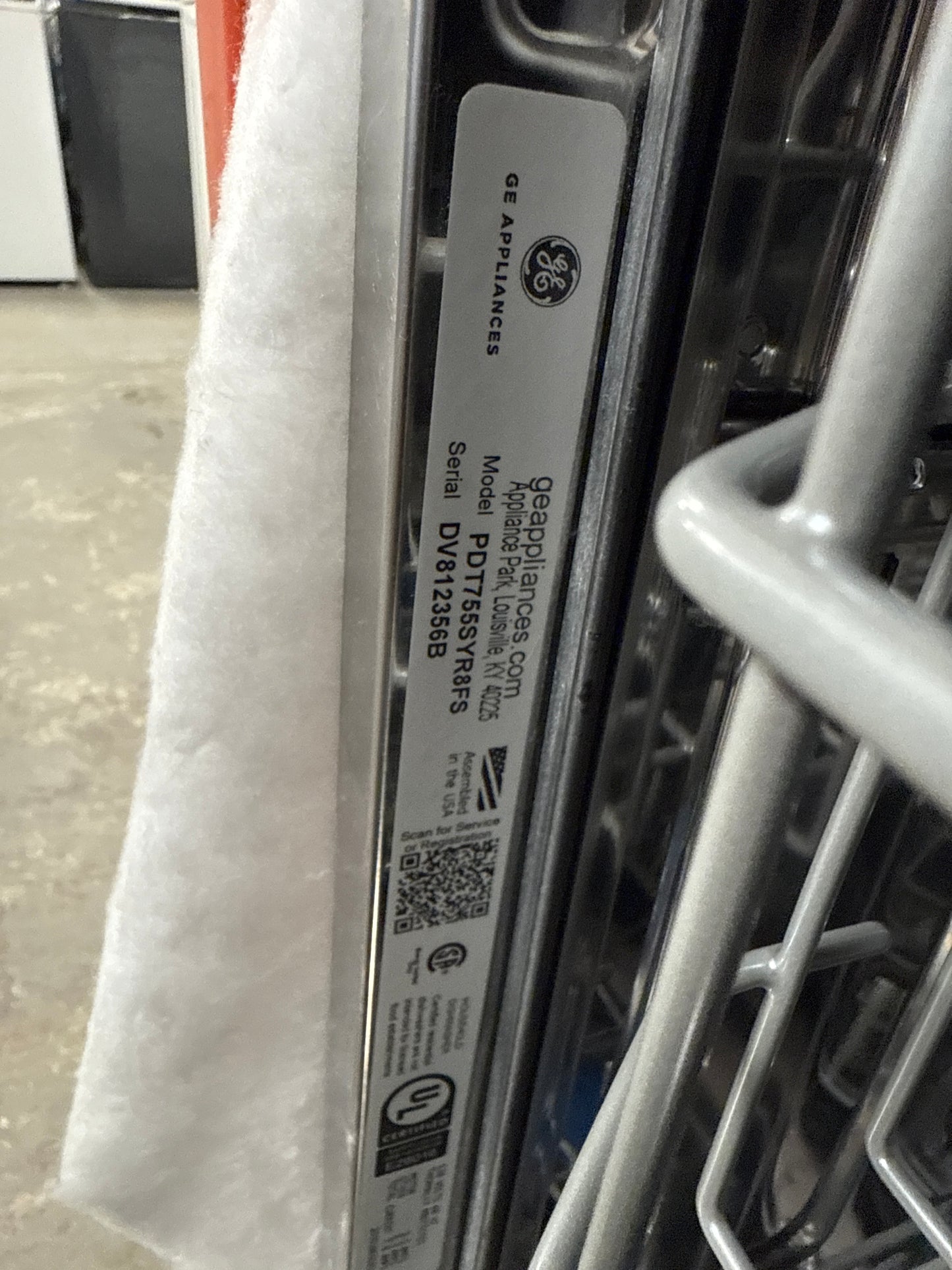 Lave-vaisselle encastrable 24 po 45dB avec troisième panier Profile de GE (PDT755SYWFS) - Acier inoxydable