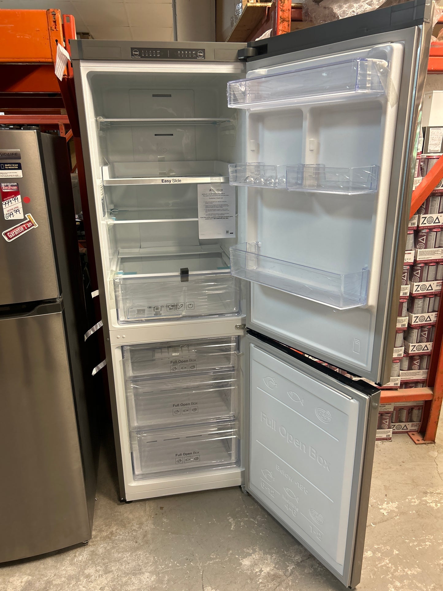 Réfrigérateur à congélateur inférieur 10,3 pi³ 24 po de Samsung (RB10FSR4ESR/AA) - Acier inoxydable