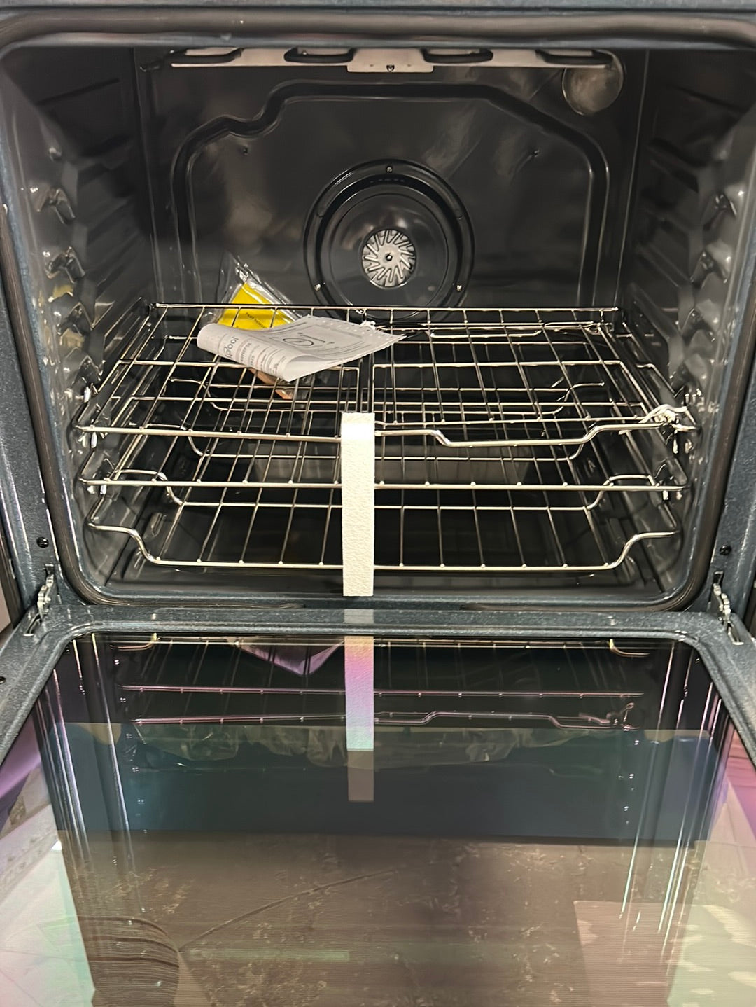 Cuisinière électrique autonome lisse à 5 éléments avec four 6,4 pi3 30 po de Whirlpool - Inox (YWFE745H0FS)
