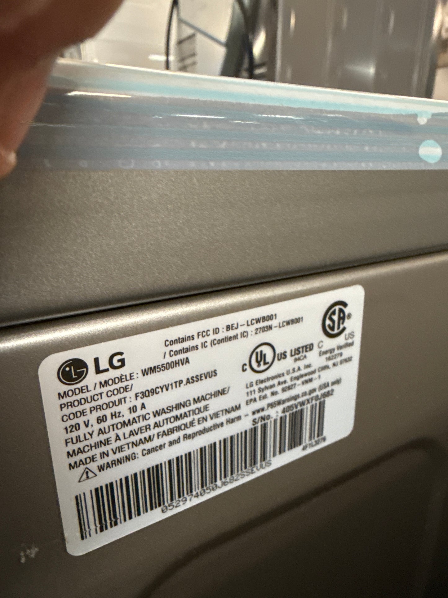 Laveuse à vapeur haute efficacité à chargement frontal de 5,2 pi³ de LG (WM5500HVA) - Acier graphite