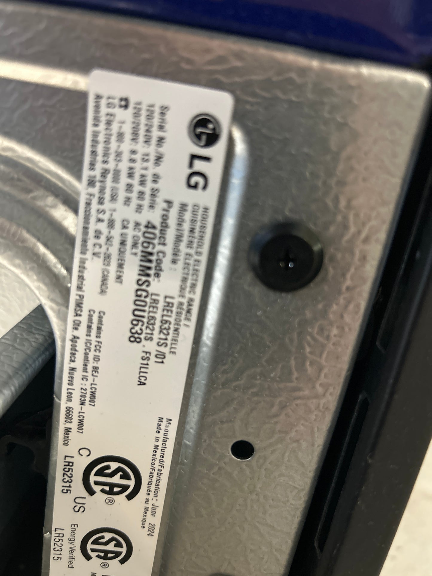 Cuisinière électrique autonome 5 éléments 6,3 pi³ 30 po de LG (LREL6321S) - Inox