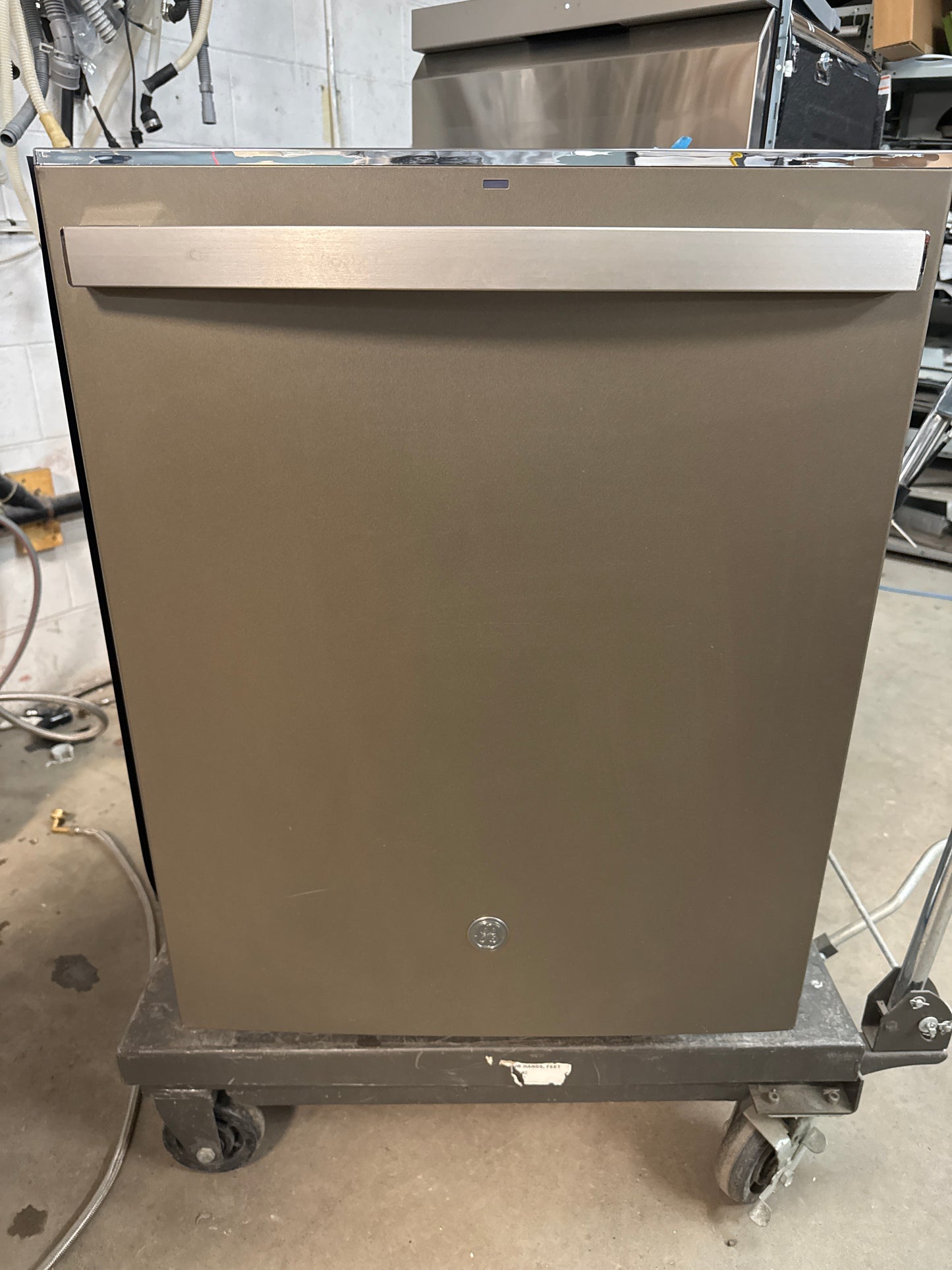 Lave-vaisselle GE, séchage DryBoost(MC), 45 dBA, 24po, ardoise GDT665SMNES