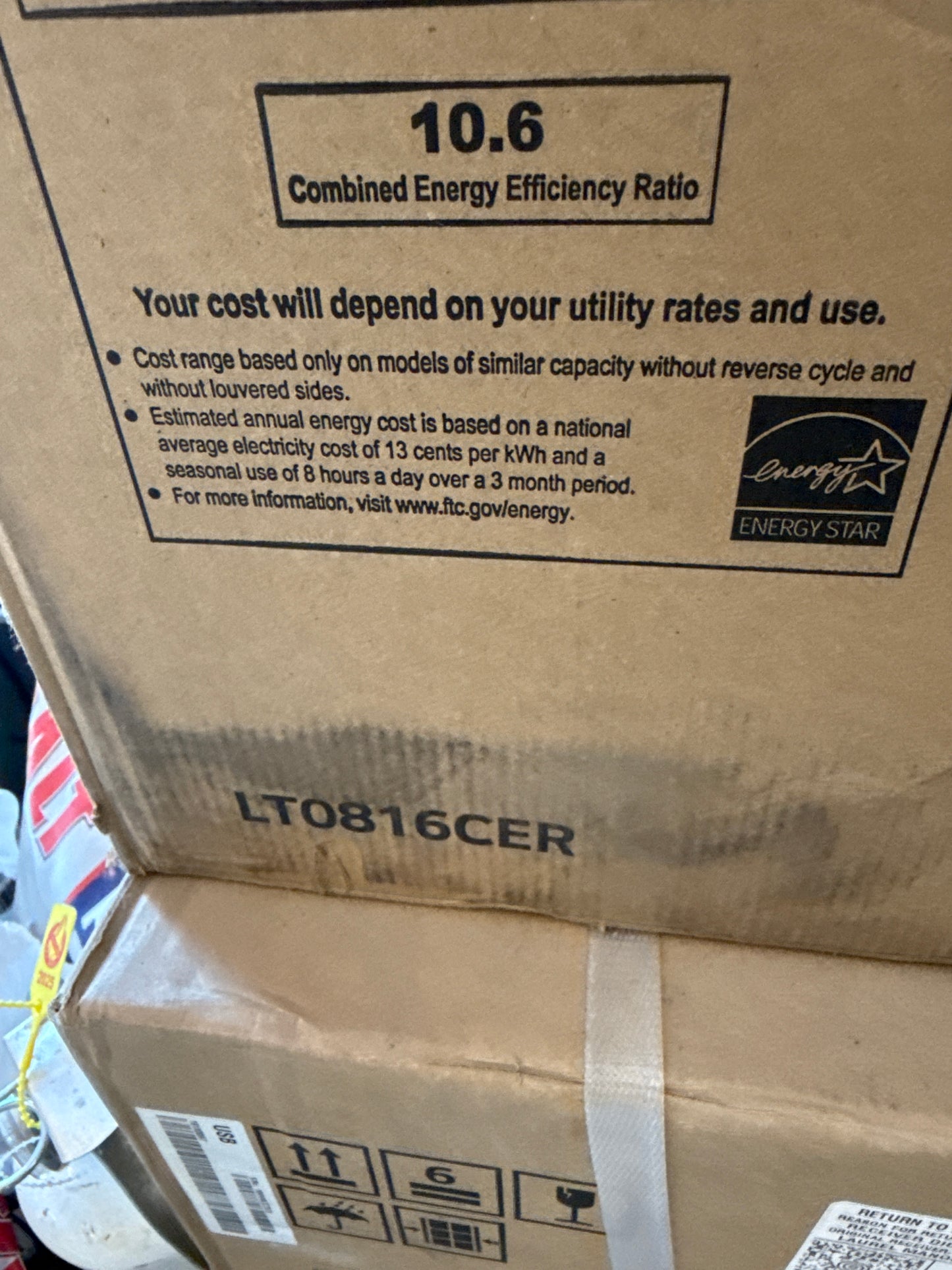 Climatiseur de fenêtre LG 8 000 BTU, refroidit 350 pieds carrés. (taille de la pièce de 14 pi x 25 pi), silencieux, avec télécommande, 3 vitesses de refroidissement et de ventilation,115 V, Lt0816cer