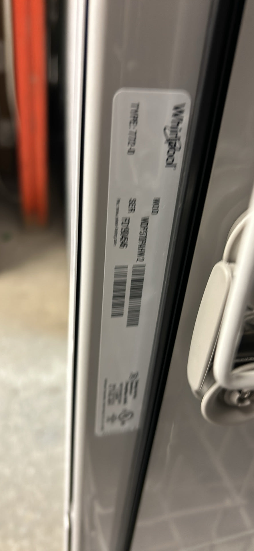 Lave-vaisselle mobile 24 po 64 dB de Whirlpool (WDP370PAHW) - Blanc