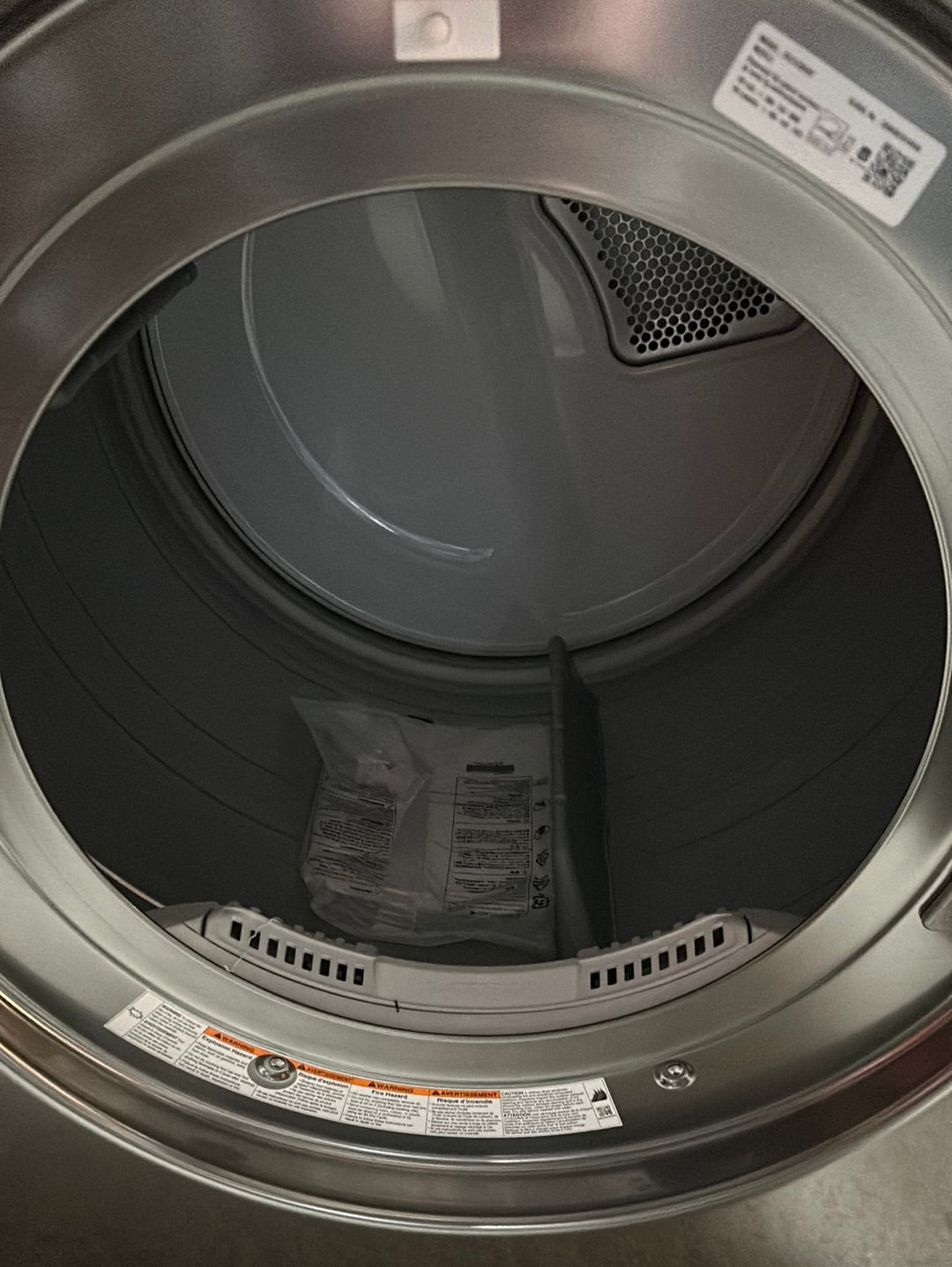 Sécheuse électrique à vapeur de 7,4 pi³ de LG (DLEX3850V) - Acier graphite