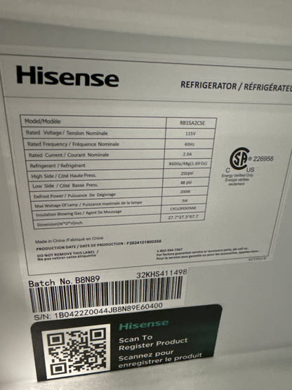 Réfrigérateur à congélateur inférieur à profondeur de comptoir 14,7 pi³ 28 po de Hisense (RB15A2CSE)