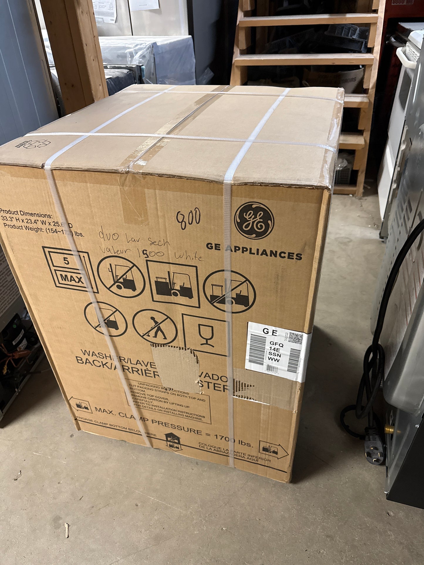 Combinaison laveuse et sécheuse GE Appliances blanc de 2,4 pi³ sans évacuation avec cycles à vapeur GFQ14ESSNWW