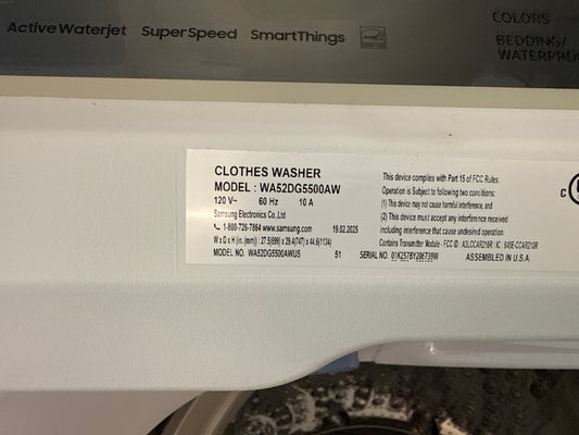 Laveuse haute efficacité à chargement par le haut de 6,0 pi³ de Samsung (WA52DG5500AWUS) - Blanc