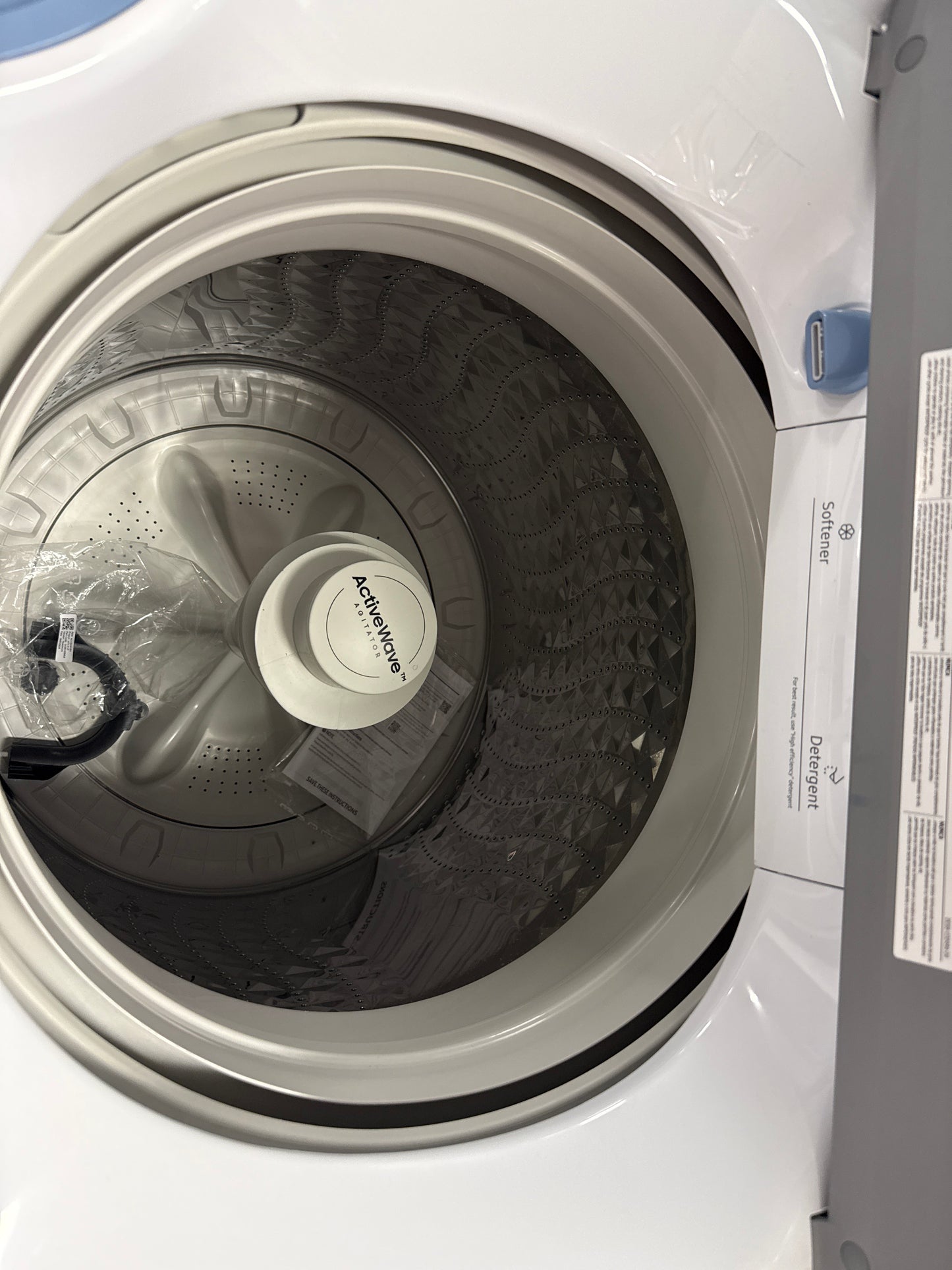 Samsung Laveuse à chargement par le haut de 5,3 pi³ avec agitateur ActiveWave en blanc WA46CG3505AW