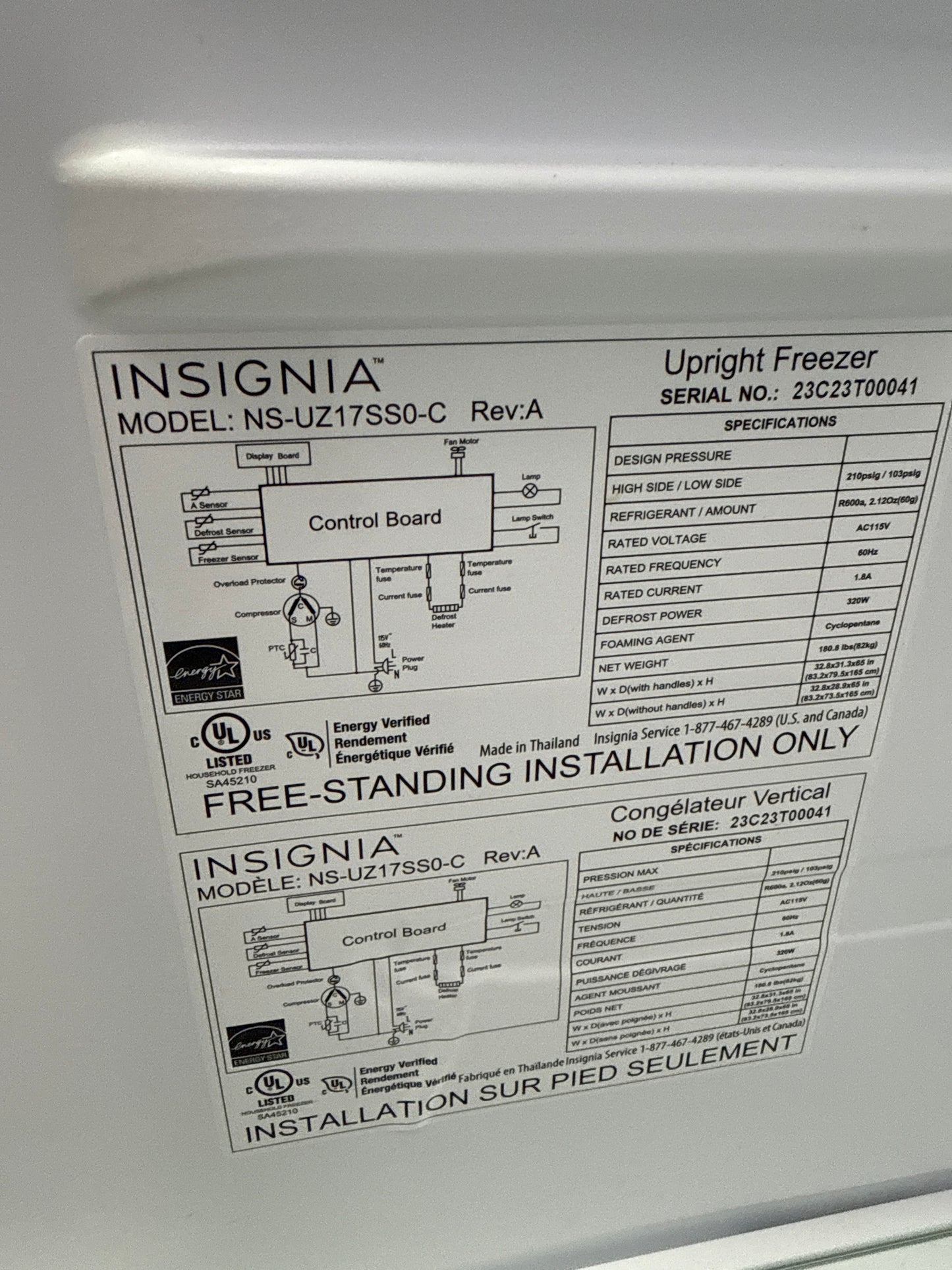 Réfrigérateur/congélateur vertical convertible sans givre 17 pi³ d'Insignia (NS-UZ17WH0)- BLANC