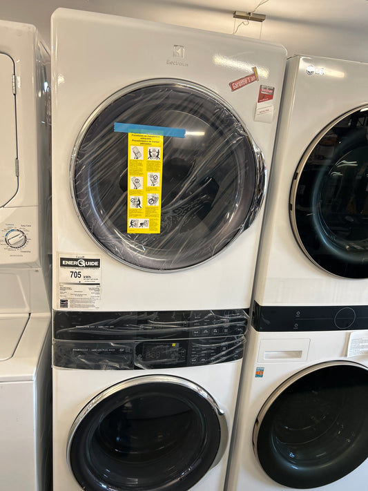 Duo laveuse électrique de 5,2 pi³ et sécheuse de 8 pi³ d'Electrolux (ELTE760CAW) - Blanc