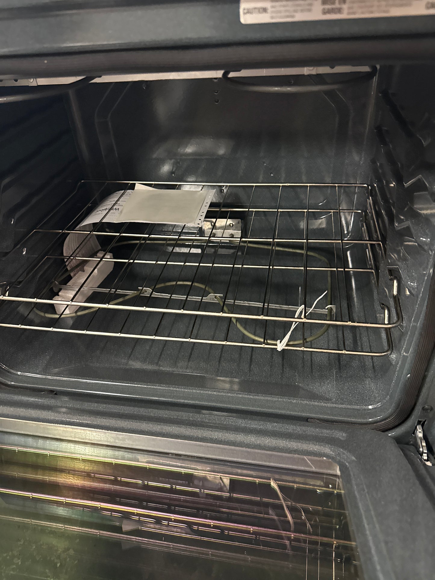 Whirlpool - Cuisinière électrique à 4 éléments de 30 pouces, 5,3 pieds cubes, sans mode de préchauffage ywfes3530sr