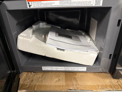 Micro-ondes Genius®, 1,3 Pi³ 1 100 W, NNSU65QB Panasonic, noir Four à micro-ondes de 1 100 W