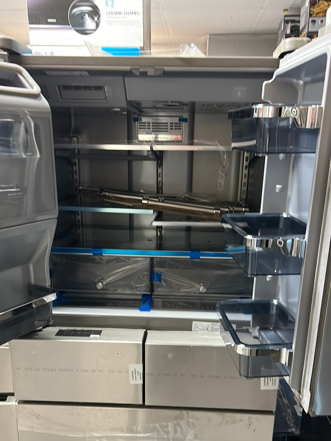 Réfrigérateur à deux portes 25,8 pi3 36 po, distributeur de glaçons et d'eau de KitchenAid - Inox  (KRMF706ESS)