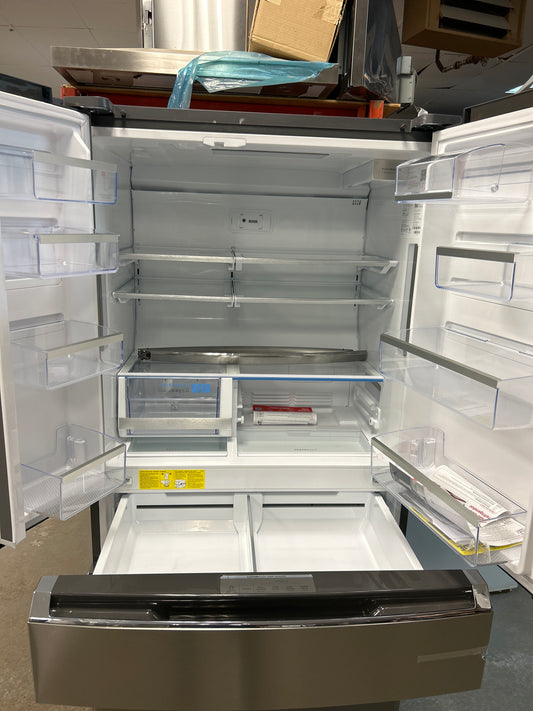 Réfrigérateur à deux portes de 22,1 pi³ de 36 po avec distributeur d'eau Gallery de Frigidaire (GRMG2272CF) - Acier inoxydable