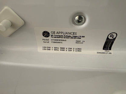 Laveuse GTW681BMRWS à chargement par le haut 5,3 pi³ et sécheuse GTD68EBMRWS électrique 7,4 pi³ de GE - BLANC