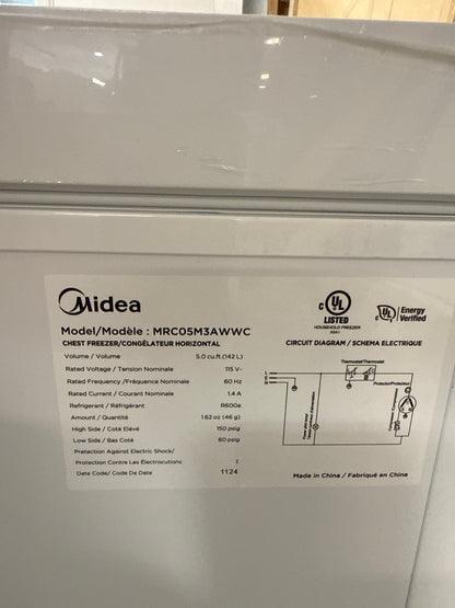Congélateur horizontal Midea blanc de 5 pi³, 33,5 x 24,9 x 21,7 po MRC05M3AWWC
