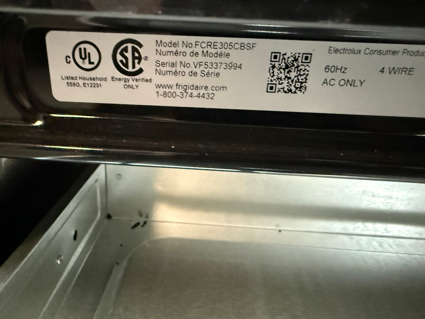 Cuisinière électrique autonome à 5 éléments de 5,3 pi³ et 30 po de Frigidaire (FCRE305CBS) - Inox